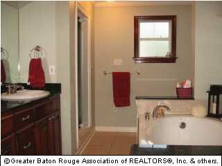 2734 July Street Baton Rouge, LA 70808 - Photo 2 of 6 Gallery Image 2