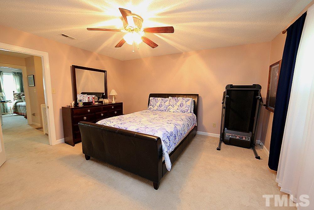 6121 Highcastle Court Raleigh, NC 27613 - Photo 12 of 19