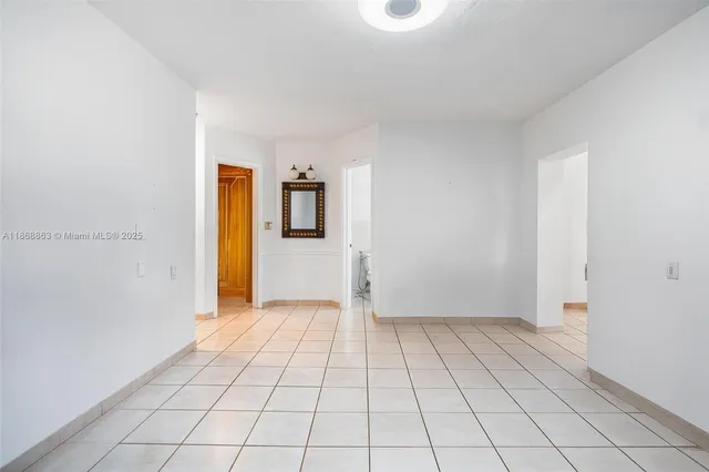 $1,050,000 | 11905 Southwest 107th Avenue, Miami, FL 33176