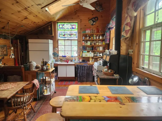 $380,000 | 183 Bear Hill Road, Dummerston, VT 05301