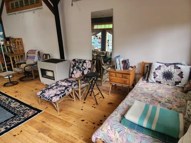 $380,000 | 183 Bear Hill Road, Dummerston, VT 05301