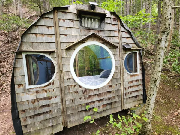 $380,000 | 183 Bear Hill Road, Dummerston, VT 05301