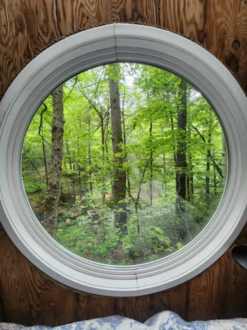 $380,000 | 183 Bear Hill Road, Dummerston, VT 05301