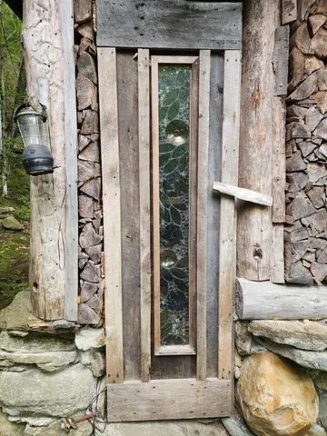 $380,000 | 183 Bear Hill Road, Dummerston, VT 05301