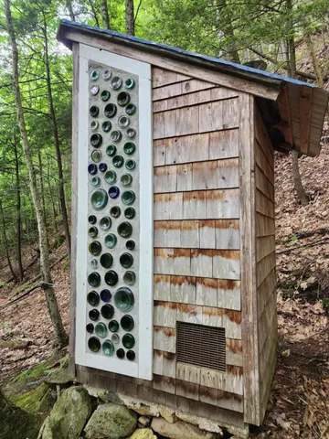 $380,000 | 183 Bear Hill Road, Dummerston, VT 05301