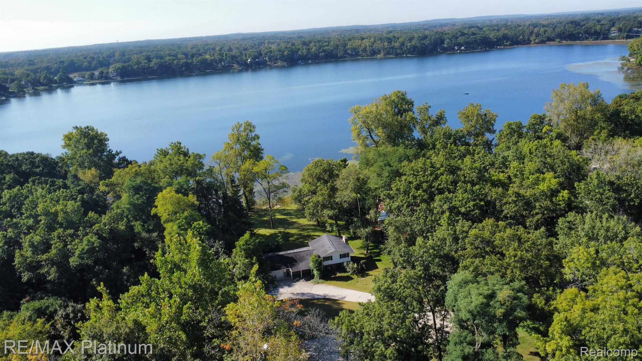 6150 Cowell Road Brighton, MI 48116 - Photo 4 of 16 Gallery Image 4