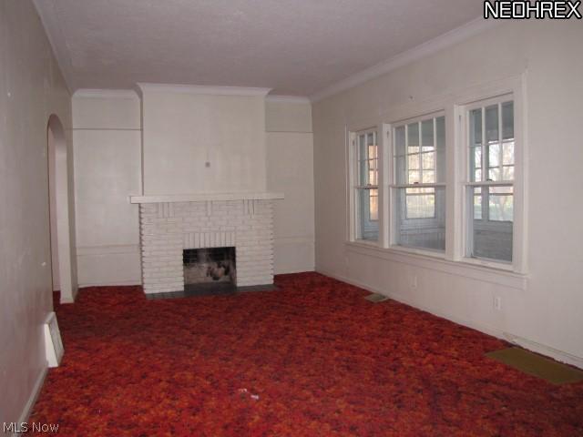 983 Oxford Road Cleveland Heights, OH 44121 - Photo 4 of 23 Living Room