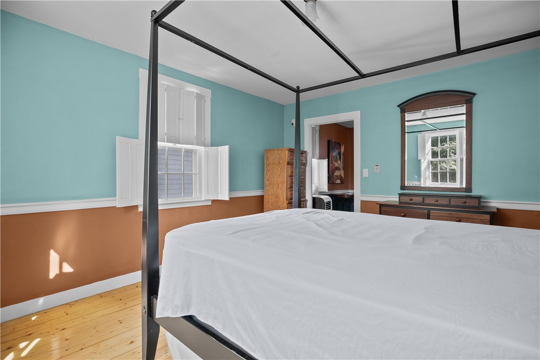 26 Perry Street, Unit 1 Newport, RI 02840 - Photo 13 of 27