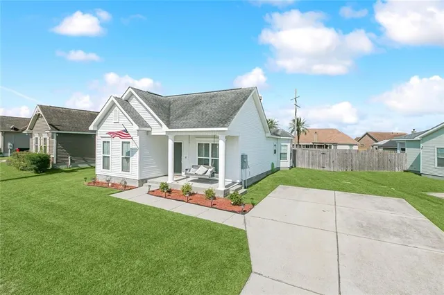 $289,900 | 2664 Cedar Creek Street, Marrero, LA 70072
