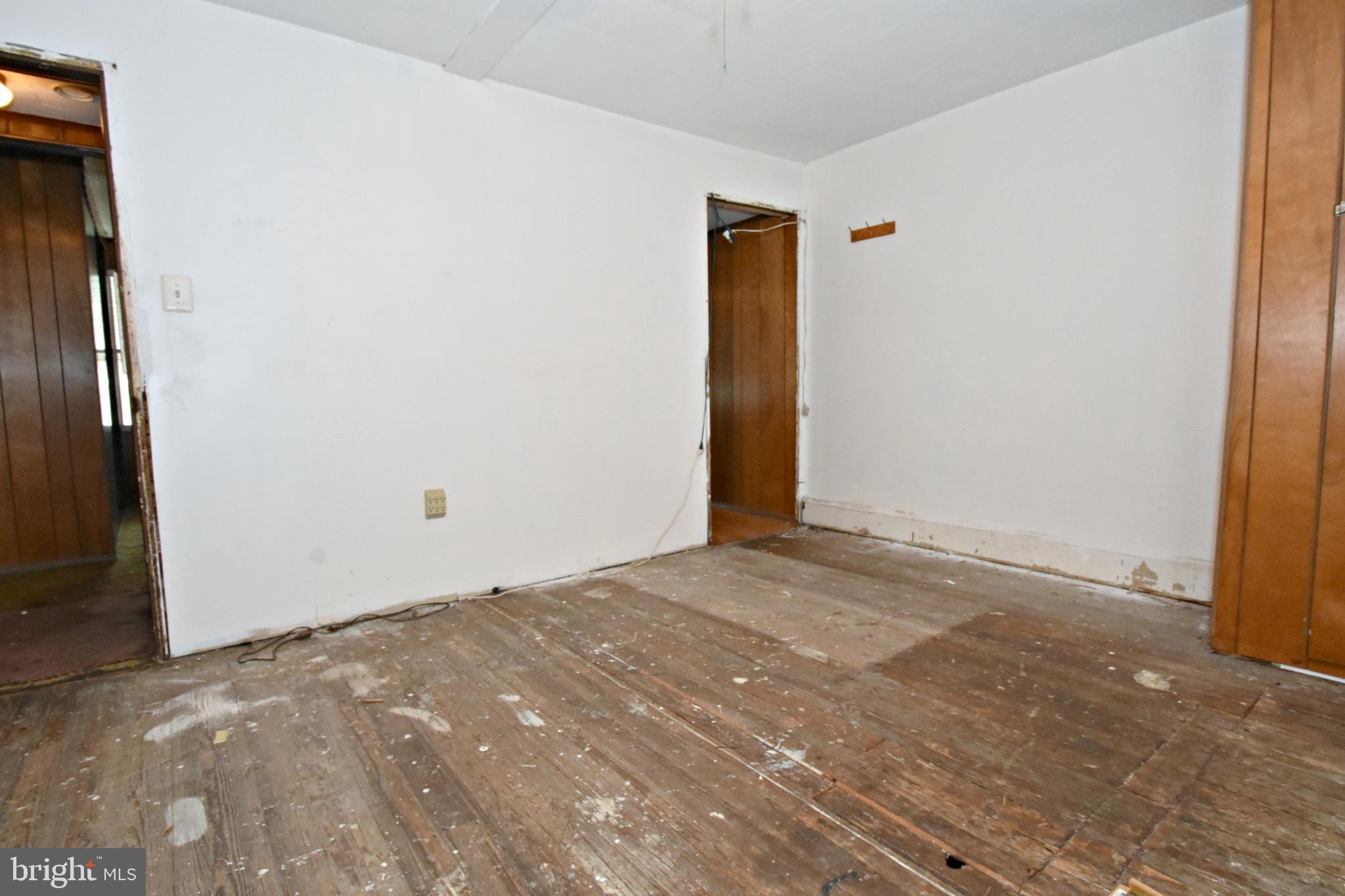 3137 Tilton Street Philadelphia, PA 19134 - Photo 19 of 33