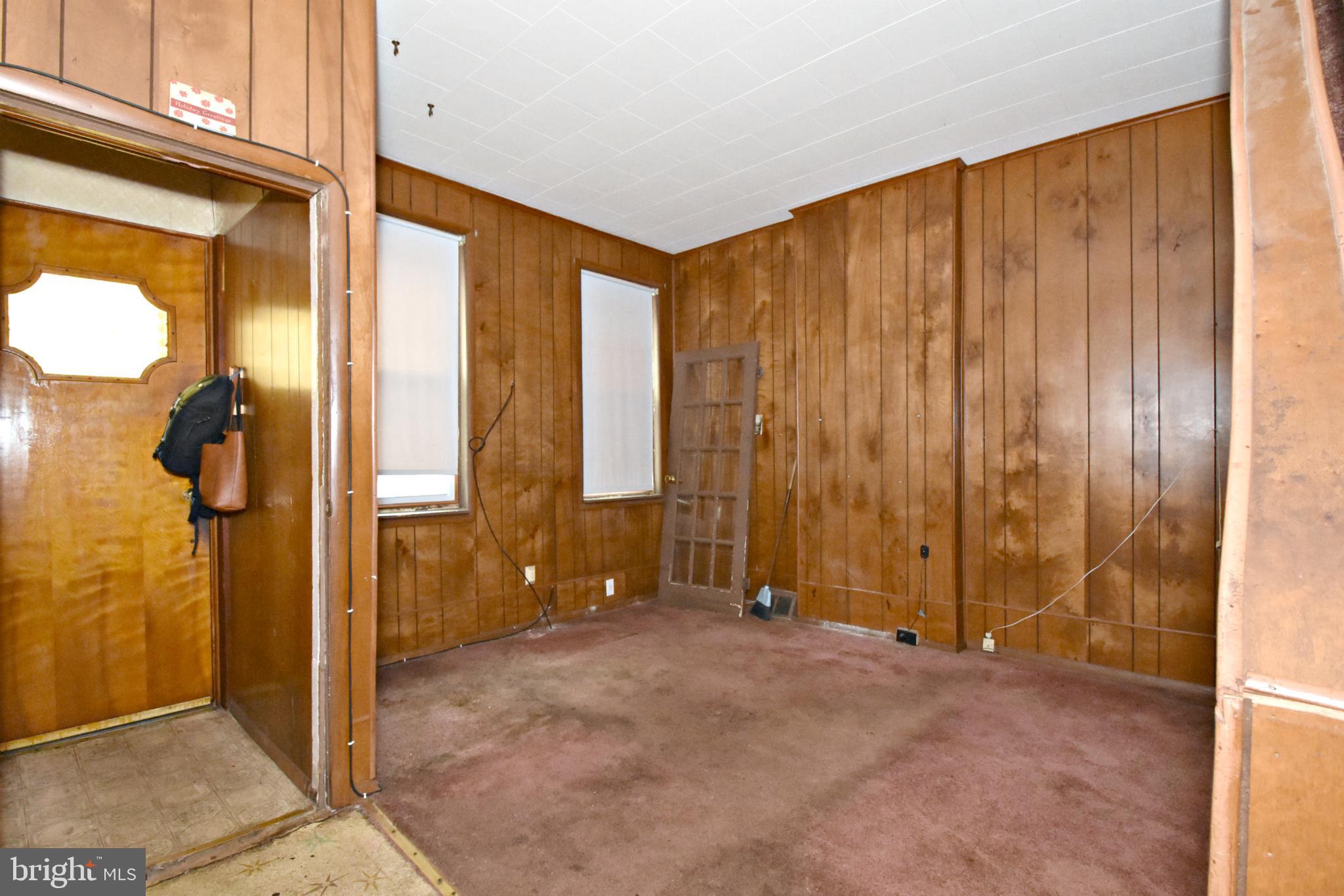 3137 Tilton Street Philadelphia, PA 19134 - Photo 3 of 33