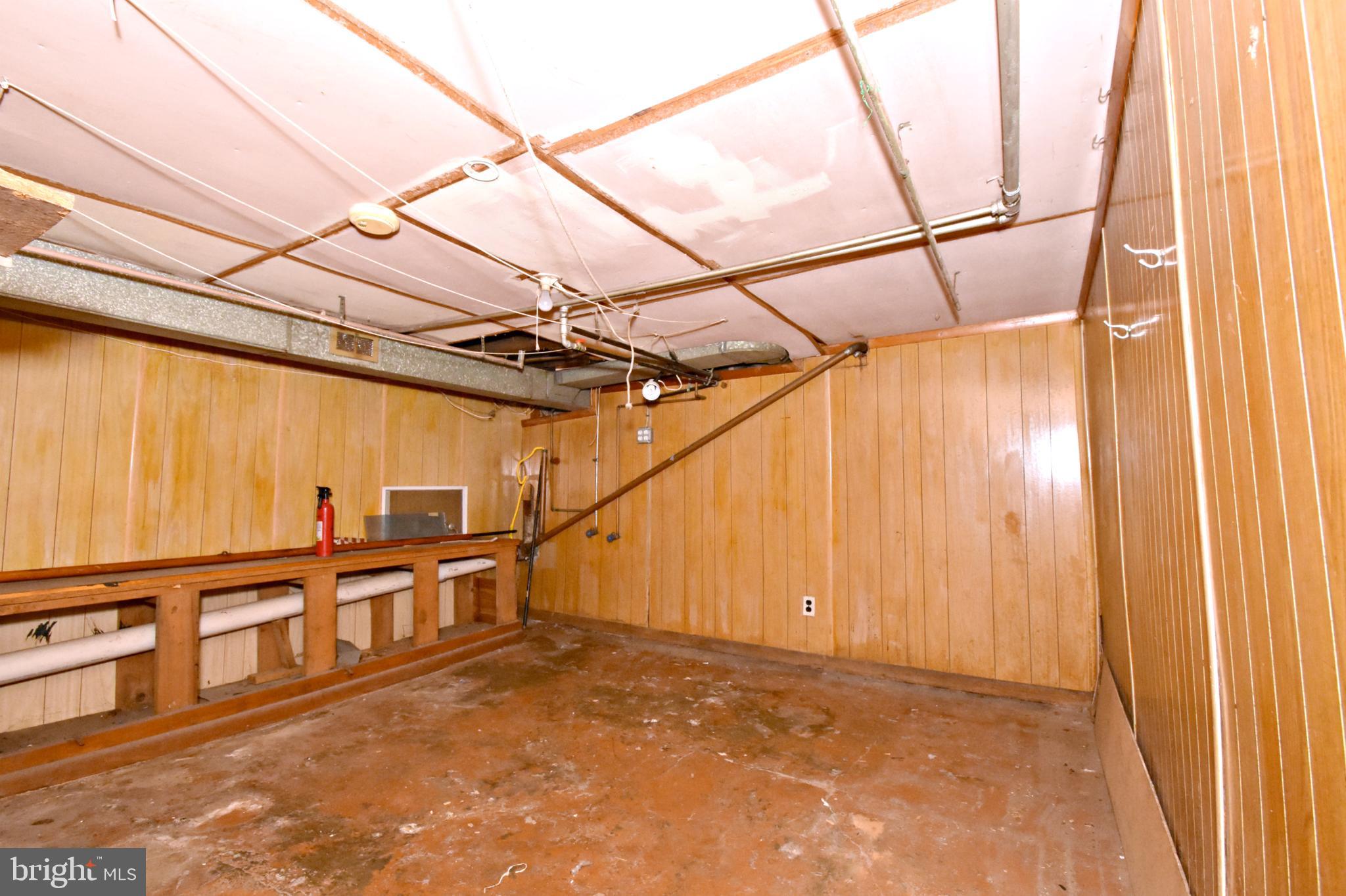 3137 Tilton Street Philadelphia, PA 19134 - Photo 29 of 33