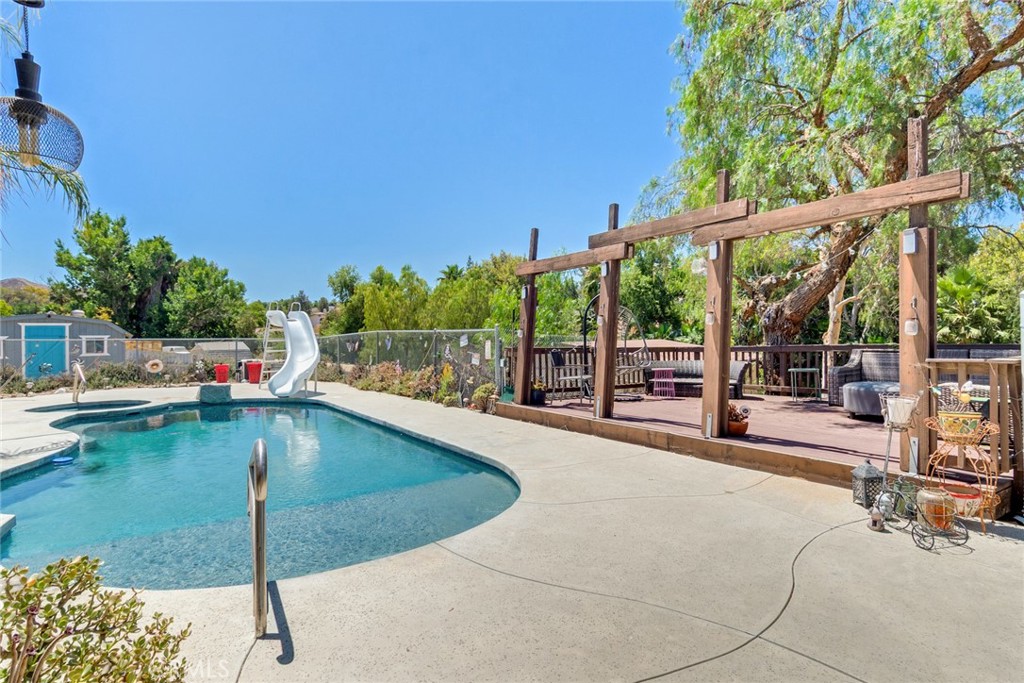 18563 Chickory Drive Riverside, CA 92504 - Photo 19 of 33 Gallery Image 19