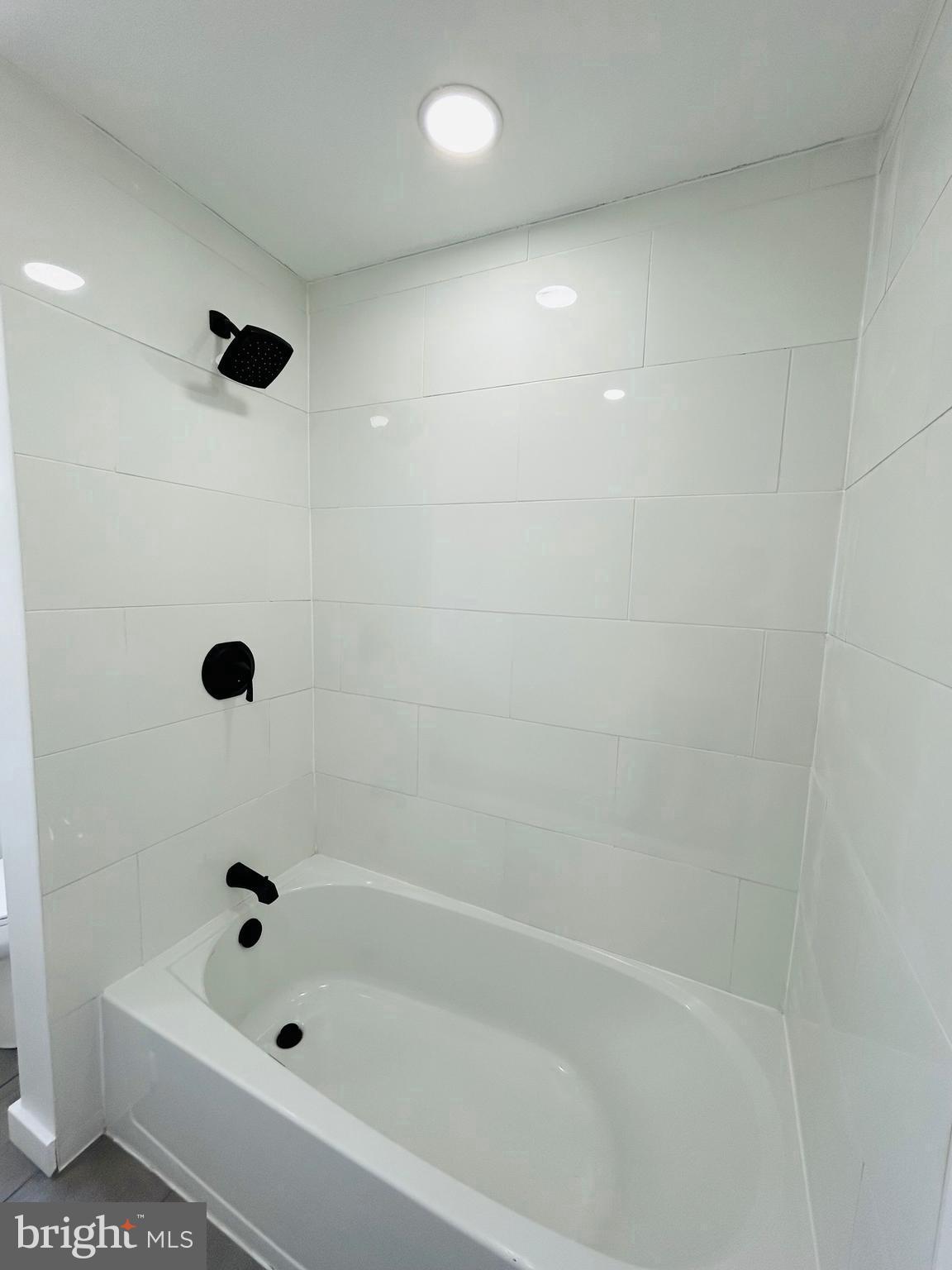 352 Roosevelt Avenue Lindenwold, NJ 08021 - Photo 17 of 33