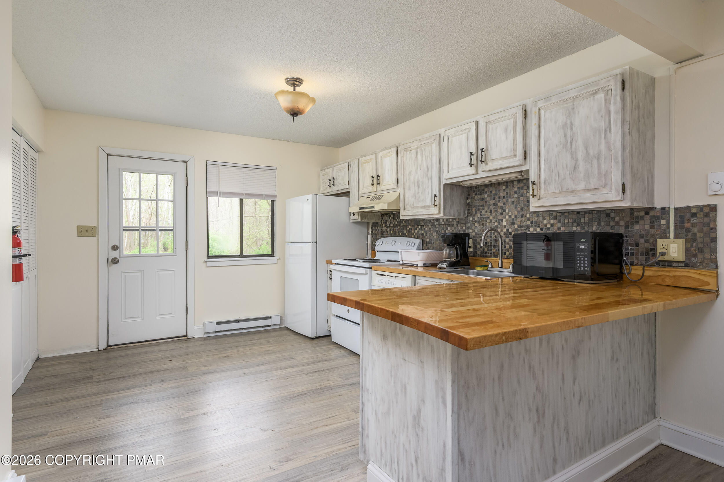 145 Ridge Drive Tannersville, PA 18372 - Photo 18 of 29 018-145ridge-mbertsch