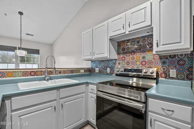 $220,000 | 1600 Willoughby Park Court, Unit 7, Wilmington, NC 28412