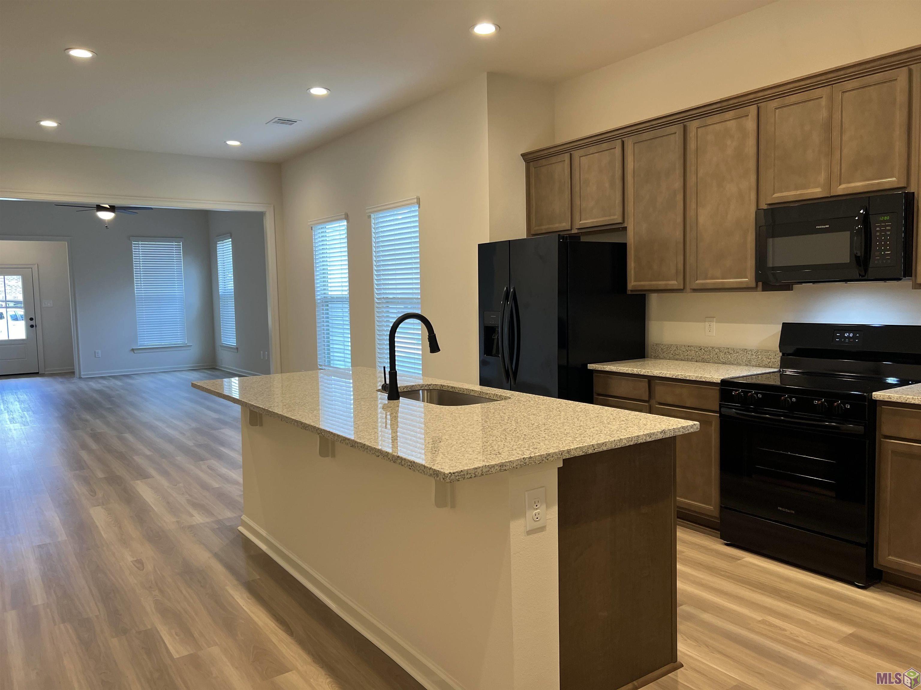 33606 Browning Road Denham Springs, LA 70706 - Photo 5 of 18 Gallery Image 5
