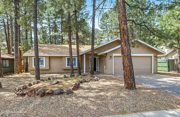 $749,900 | 1621 West University Heights Drive South, Flagstaff, AZ 86005