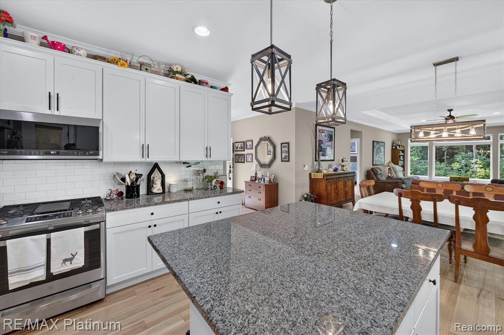 2676 Crooked Lake Road Howell, MI 48843 - Photo 19 of 60