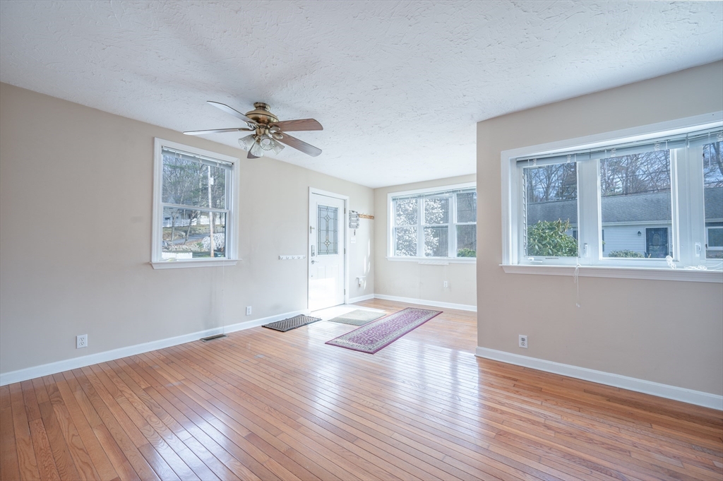 3 Duffield Road Hopkinton, MA 01748 - Photo 8 of 23 Gallery Image 8