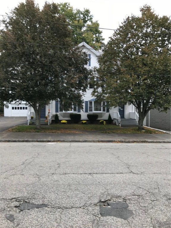 39 Roland Street Woonsocket, RI 02895 - Photo 2 of 6