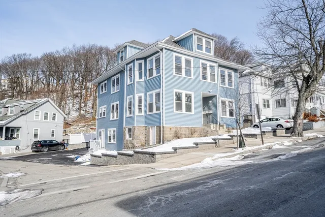 $2,600 | 30 Campbell Avenue, Unit 1, Revere, MA 02151