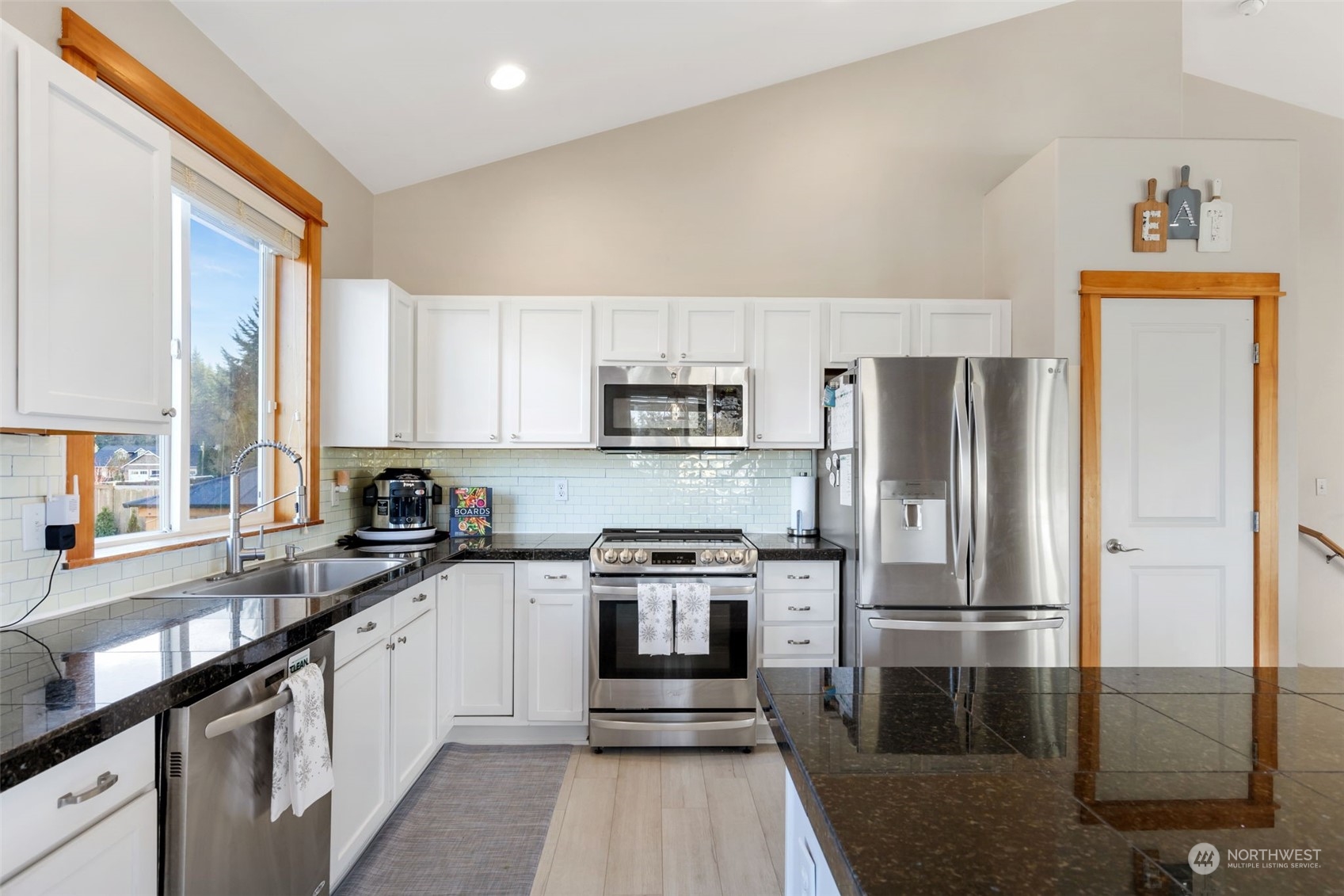 9735 Phillips Road Southeast Port Orchard, WA 98367 - Photo 8 of 39 Gallery Image 8