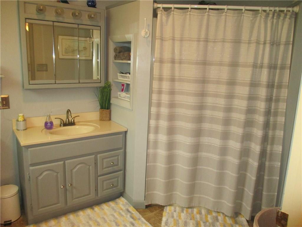 308 Chestnut Street Indiana, PA 15701 - Photo 14 of 25 MASTER BATHROOM