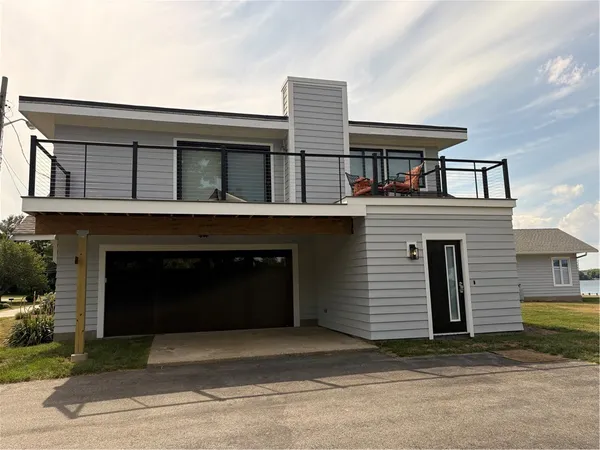 $2,500 | 182 Bayview Avenue, Portsmouth, RI 02871