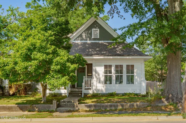 $268,000 | 812 North 7th Avenue, Laurel, MS 39440