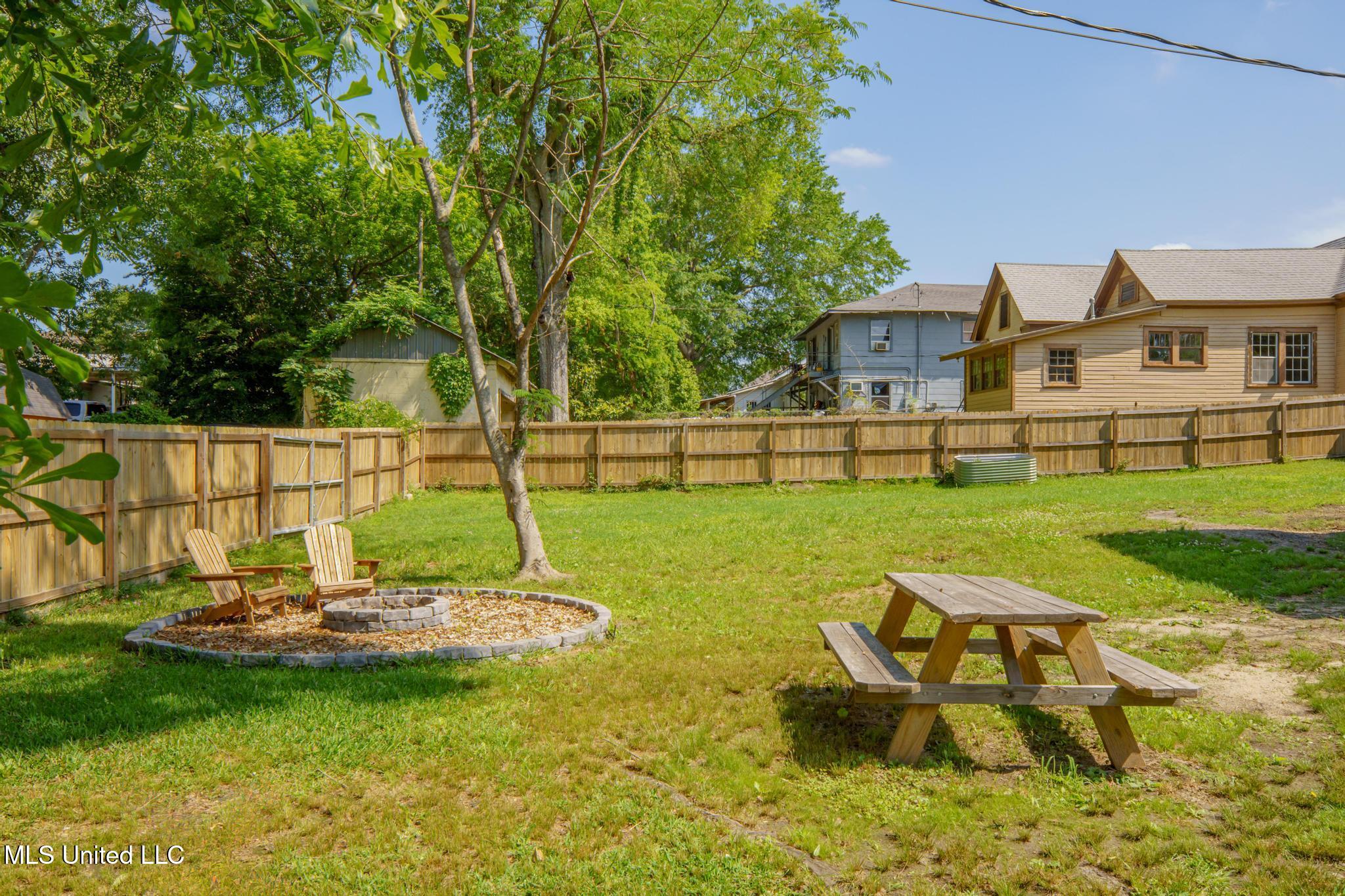 812 North 7th Avenue Laurel, MS 39440 - Photo 22 of 26 812 N 7th Ave-22