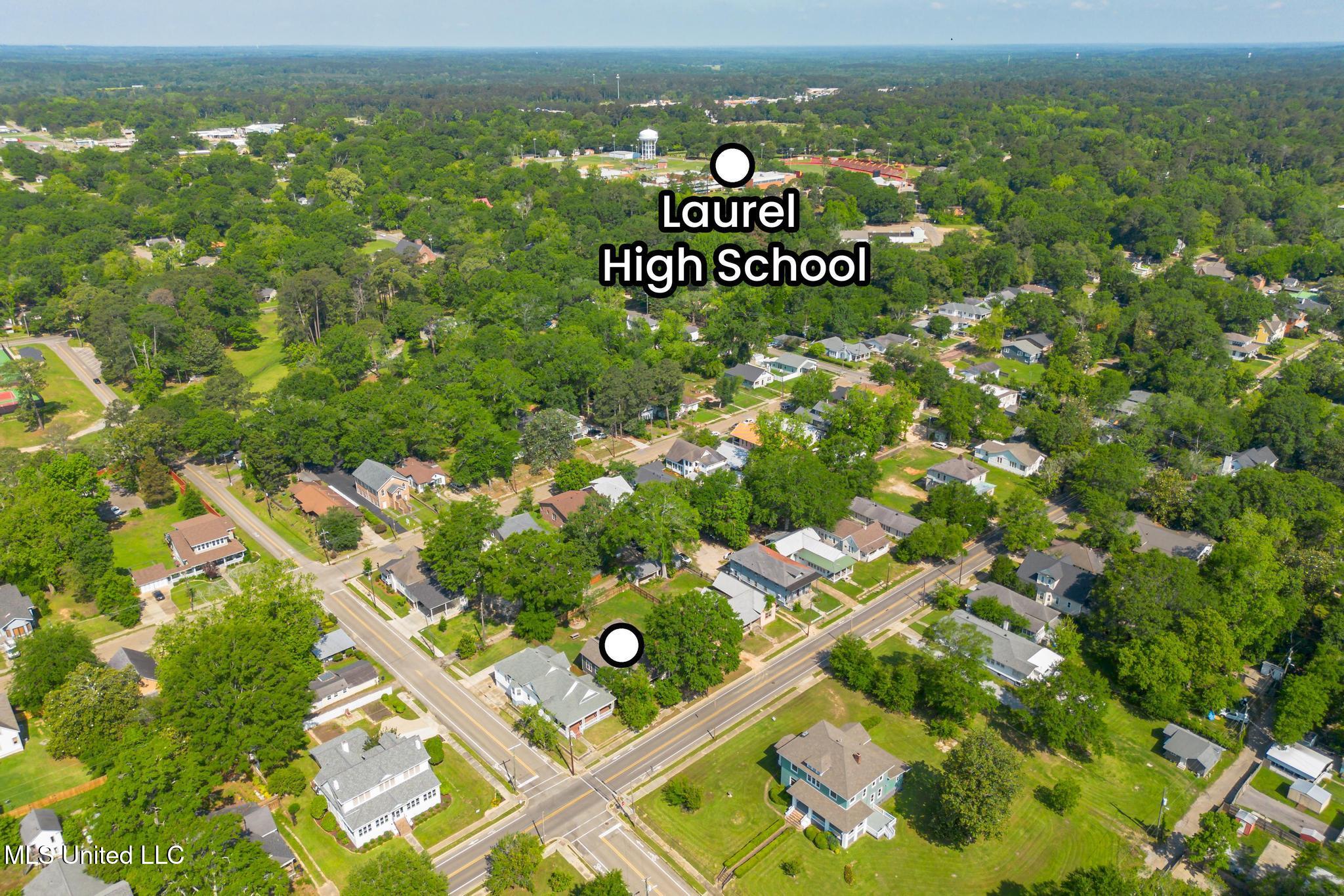 812 North 7th Avenue Laurel, MS 39440 - Photo 25 of 26 812 N 7th Ave-26