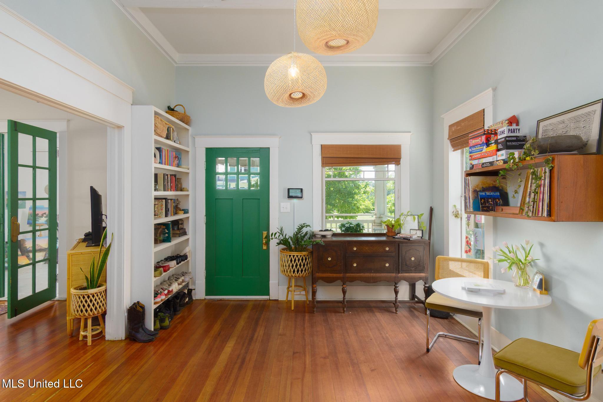 812 North 7th Avenue Laurel, MS 39440 - Photo 4 of 26 812 N 7th Ave-4