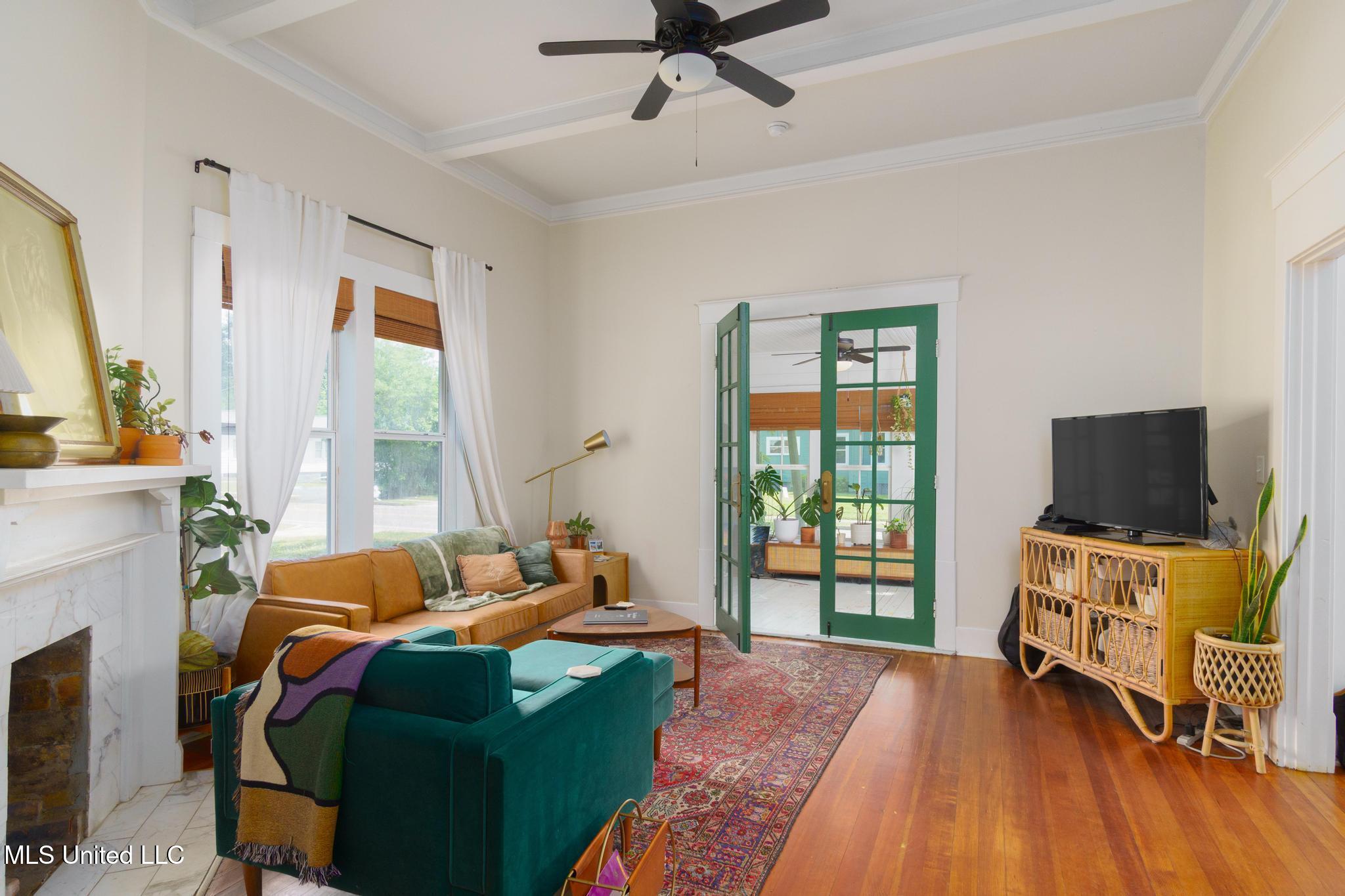 812 North 7th Avenue Laurel, MS 39440 - Photo 8 of 26 812 N 7th Ave-8