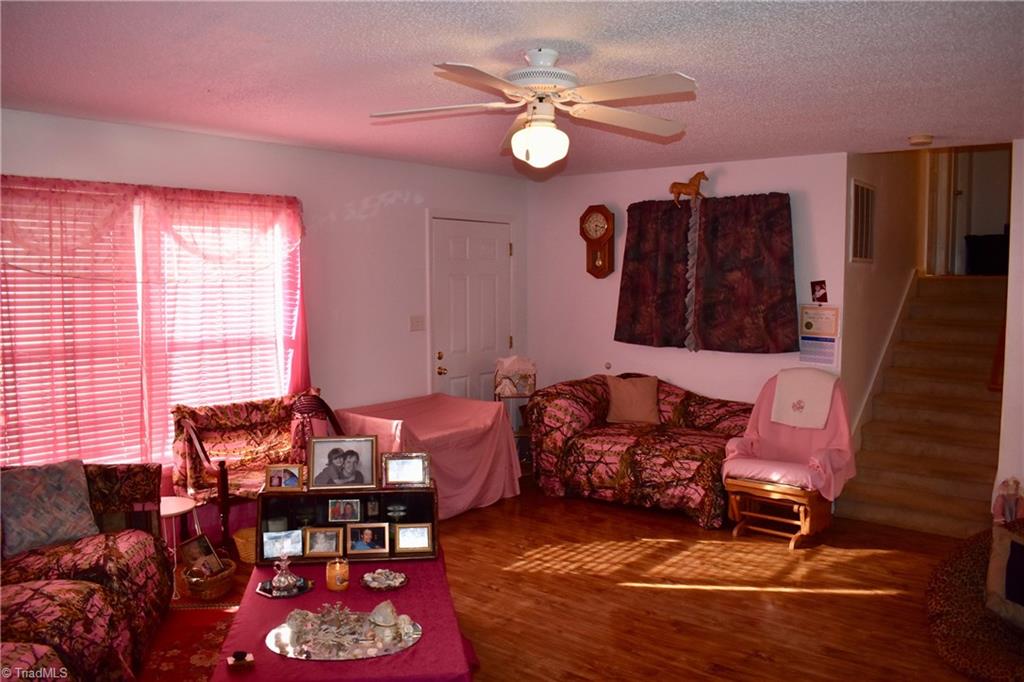 172 Decker Road Thomasville, NC 27360 - Photo 2 of 28