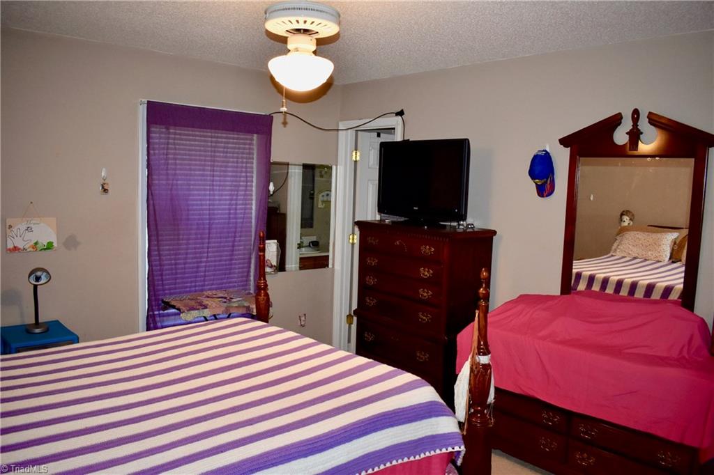 172 Decker Road Thomasville, NC 27360 - Photo 11 of 28