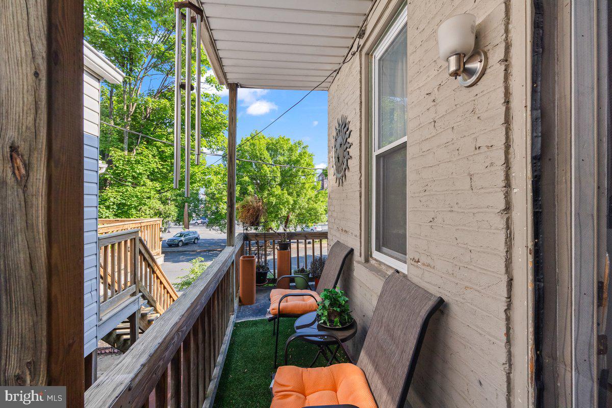 827 Chestnut Street Lebanon, PA 17042 - Photo 26 of 30 Unit 2 Second Story Deck