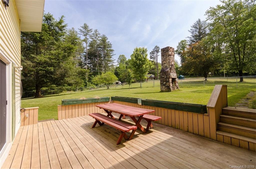 3466 Hebron Road Hendersonville, NC 28739 - Photo 16 of 19 Gallery Image 16