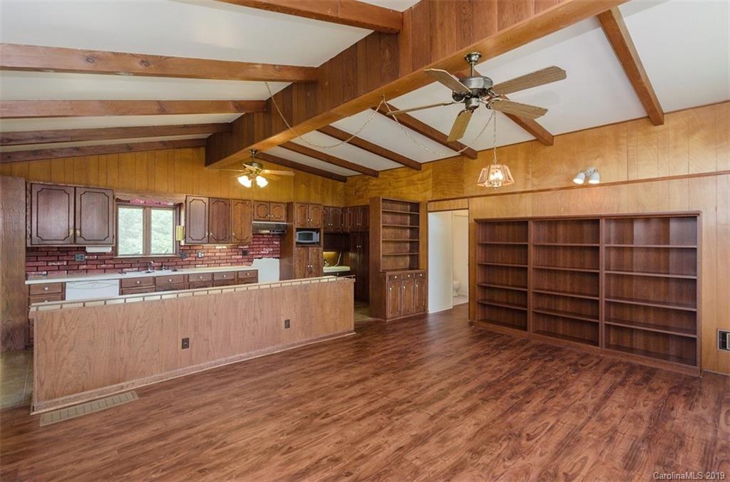3466 Hebron Road Hendersonville, NC 28739 - Photo 5 of 19 Gallery Image 5