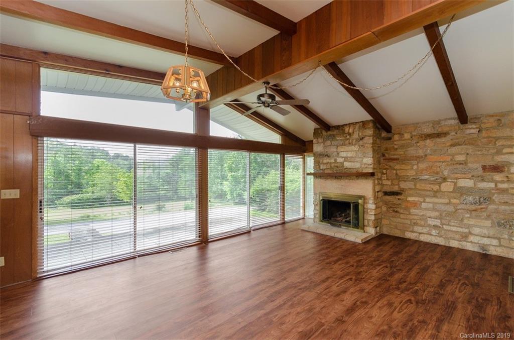 3466 Hebron Road Hendersonville, NC 28739 - Photo 7 of 19 Gallery Image 7