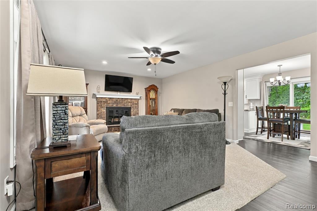 10131 Sharp Road Swartz Creek, MI 48473 - Photo 8 of 50 Gallery Image 8