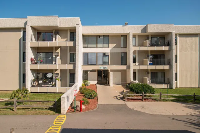 $84,500 | 4130 Rahn Road, Unit 209, Eagan, MN 55122