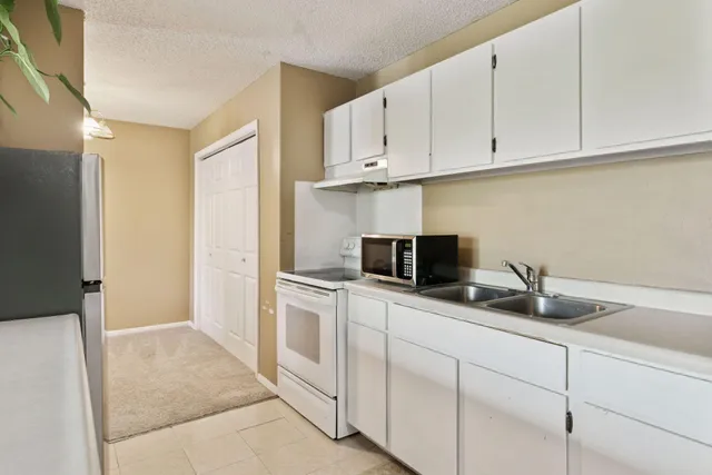 $84,500 | 4130 Rahn Road, Unit 209, Eagan, MN 55122