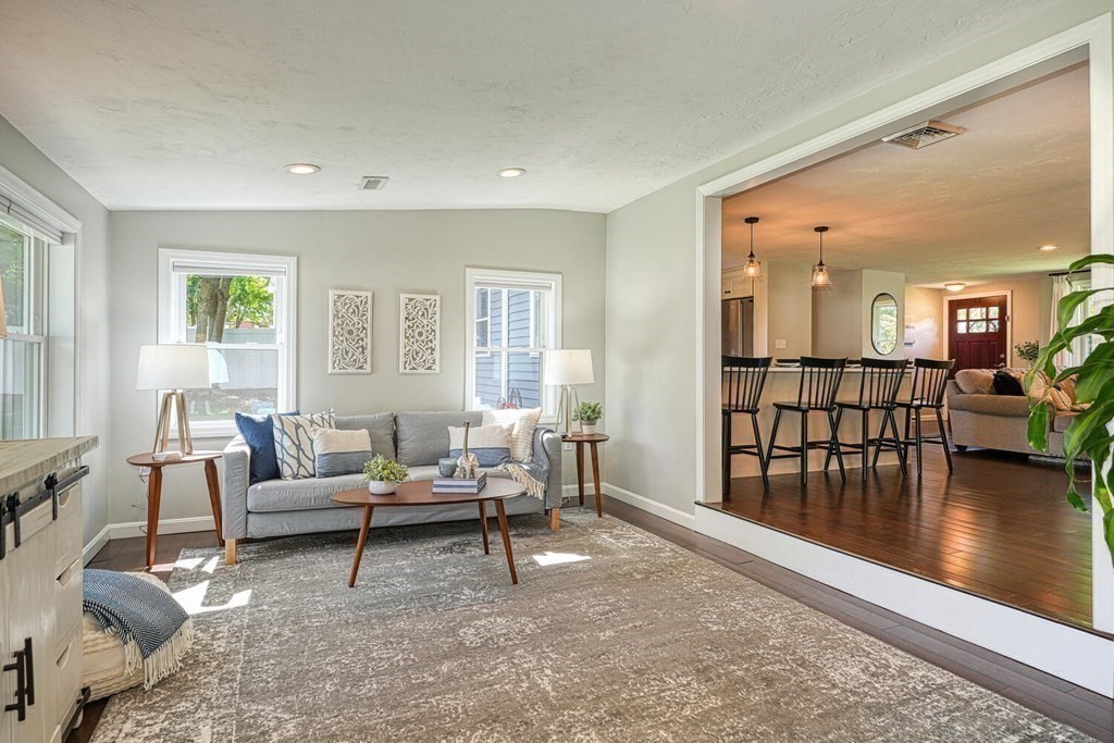 15 Wethersfield Road Natick, MA 01760 - Photo 12 of 39 Gallery Image 12
