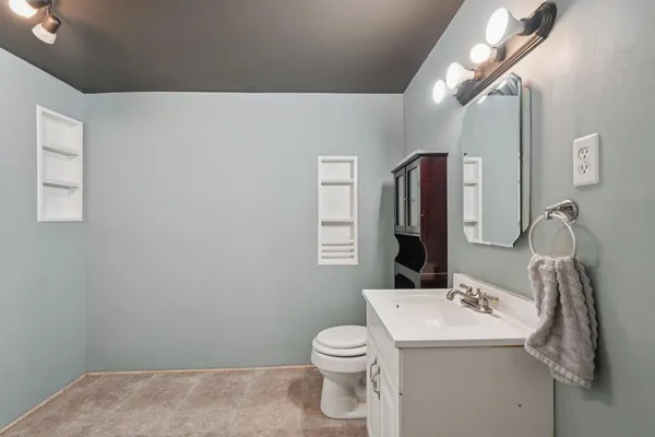 $315,000 | 1001 West Bender Road, Glendale, WI 53217