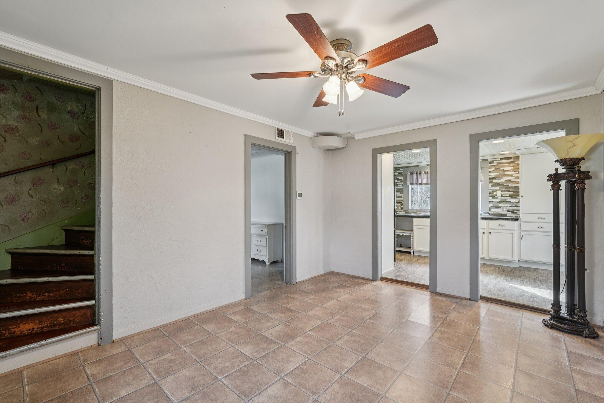 1001 West Bender Road Glendale, WI 53217 - Photo 18 of 29 Dining Room