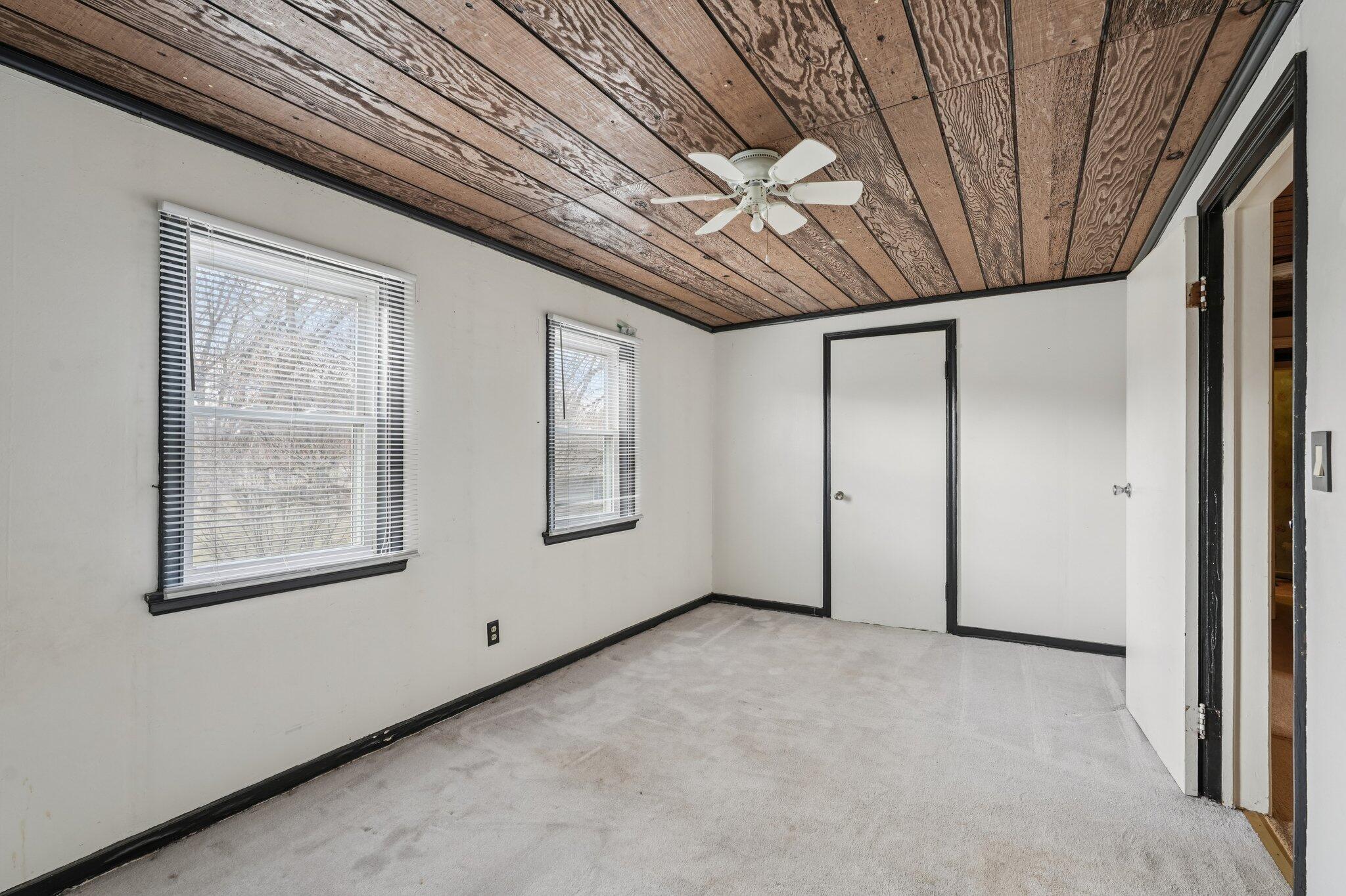 1001 West Bender Road Glendale, WI 53217 - Photo 20 of 29 Bedroom 5