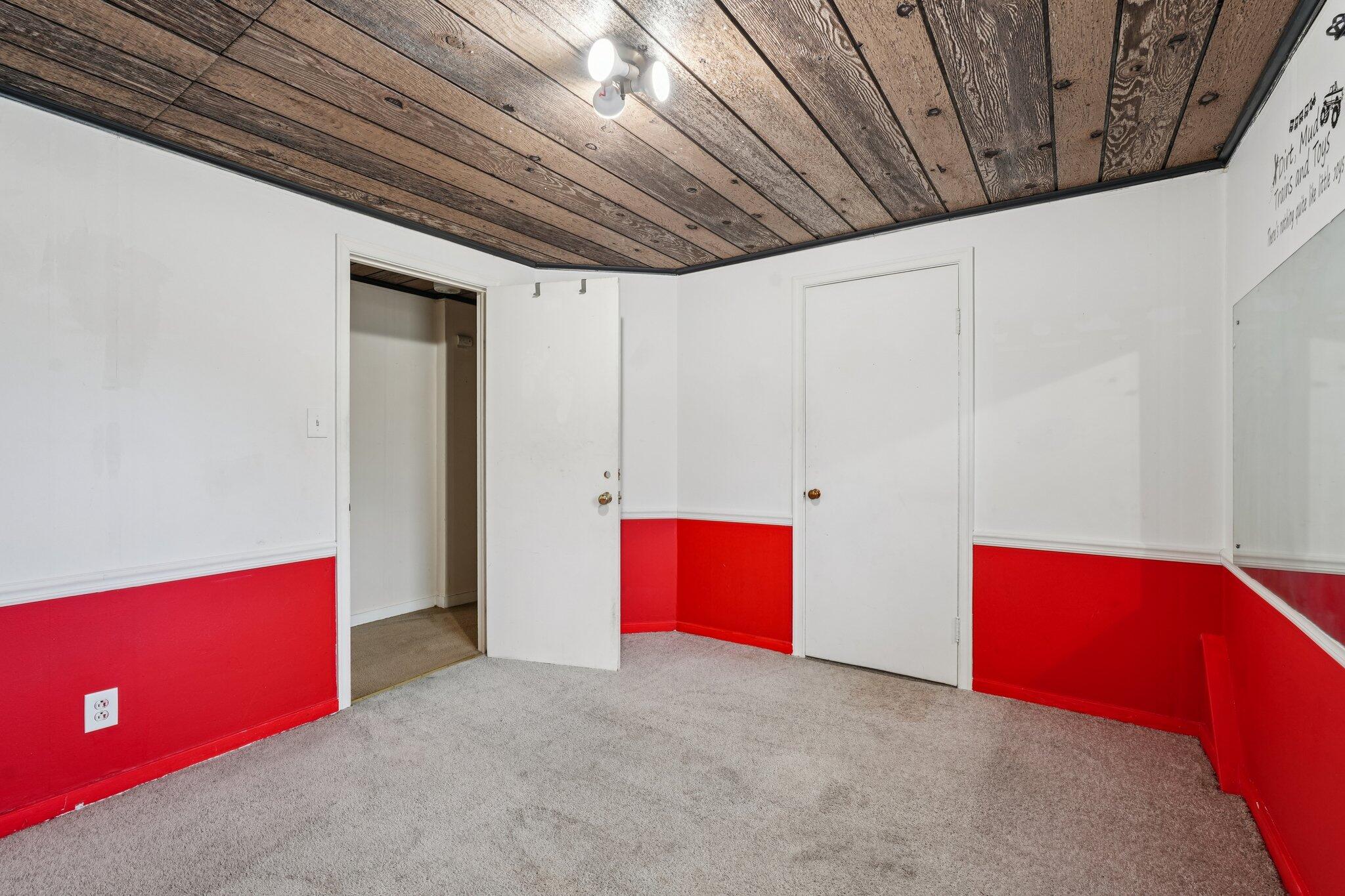 1001 West Bender Road Glendale, WI 53217 - Photo 23 of 29 Bedroom 4