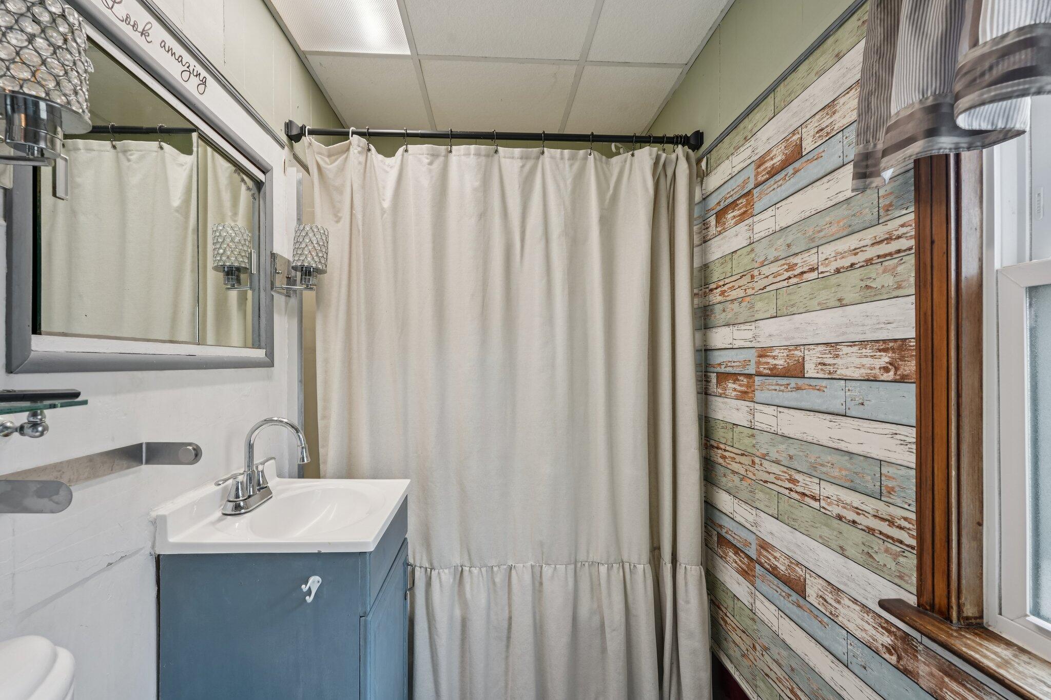 1001 West Bender Road Glendale, WI 53217 - Photo 28 of 29 Lower Full Bath