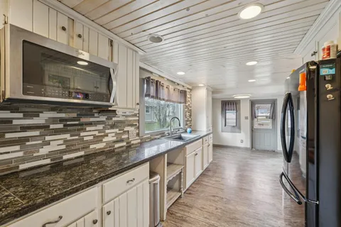 $315,000 | 1001 West Bender Road, Glendale, WI 53217